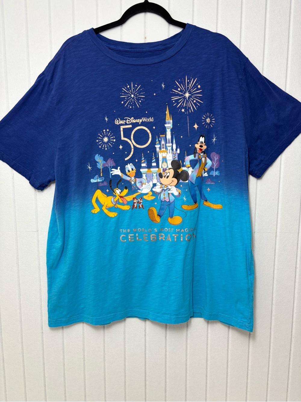 Walt Disney World 50th Anniversary Mickey & Friends T-Shirt‎  size XL